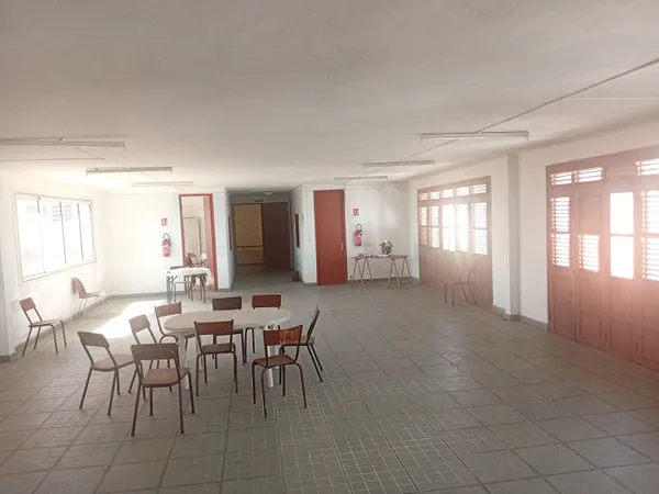 Local commercial 160 m² 