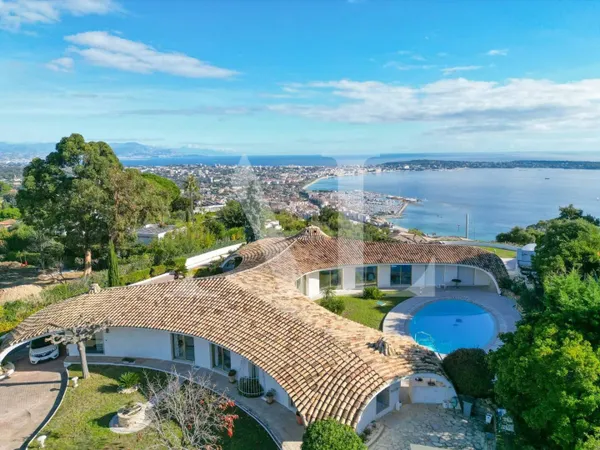 Villa 5 pièces 470 m² 
