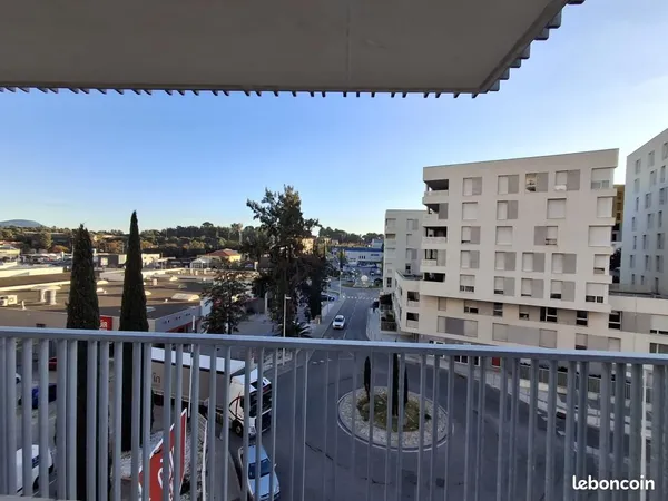 Appartement 4 pièces 77 m² 