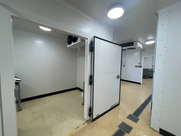 Local commercial 265 m² 