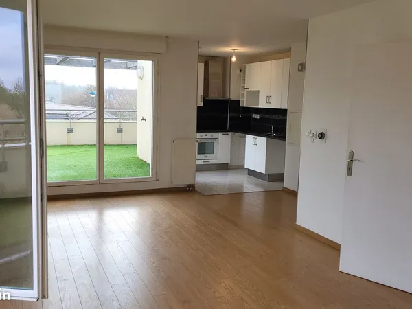 APPARTEMENT 2 PIECES 60 M2 dernier étage avec terrasse 