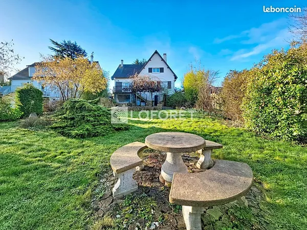 Maison 7 pièces 181 m² 