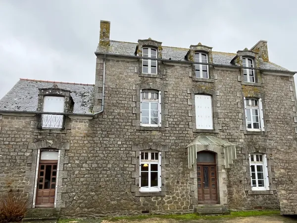 Maison 8 pièces 168 m² 