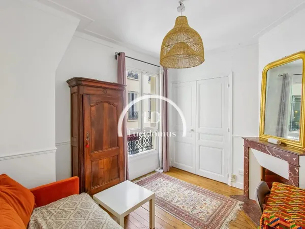 Exclusivité. Mairie 18ème/rue du Poteau. Studio de 23,75m² repar 