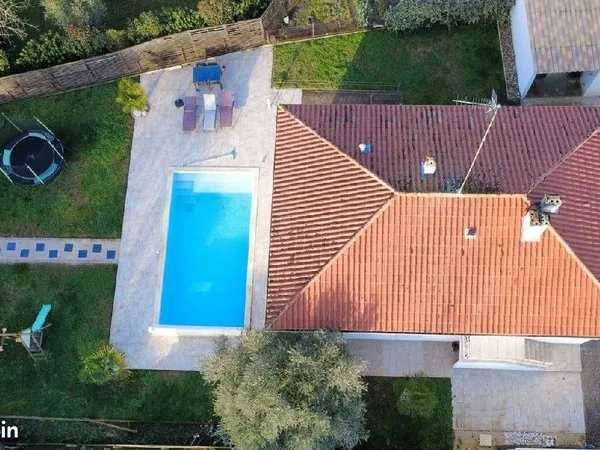 Maison 9 pièces 151 m² 