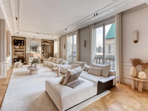 Appartement 5 pièces 215 m² 
