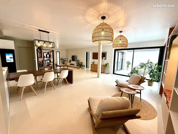 Maison 6 pièces 190 m² 