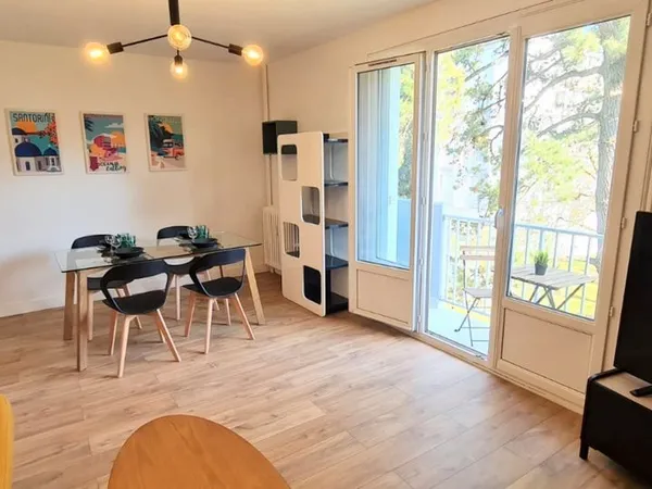 Appartement meublé 4 chambres à louer disponibilité immédiate 