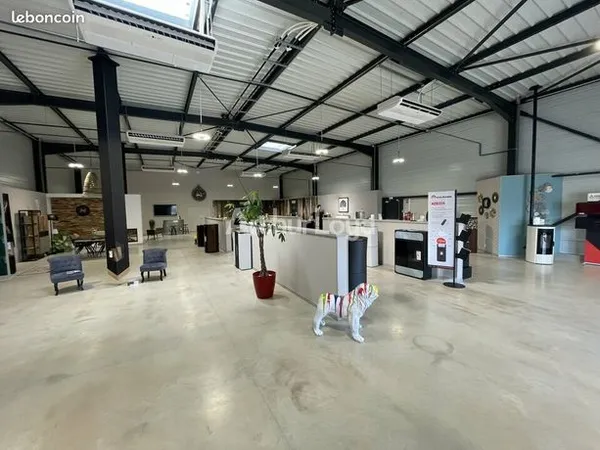 Local commercial 530 m² 