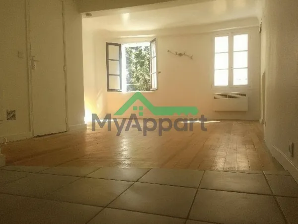 Studio 1 pièce 24 m² 
