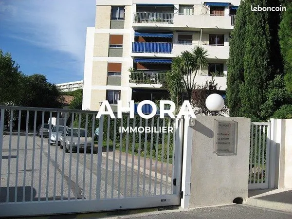 Studio 1 pièce 34 m² 