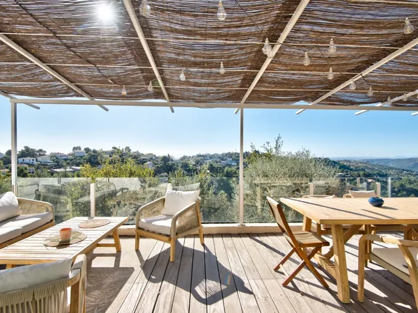 COLOMARS - MAISON 4 PIECES DE 123 M² A VENDRE - CALME ABSOLU - TRES BELLE VUE - PARFAIT ETAT - 