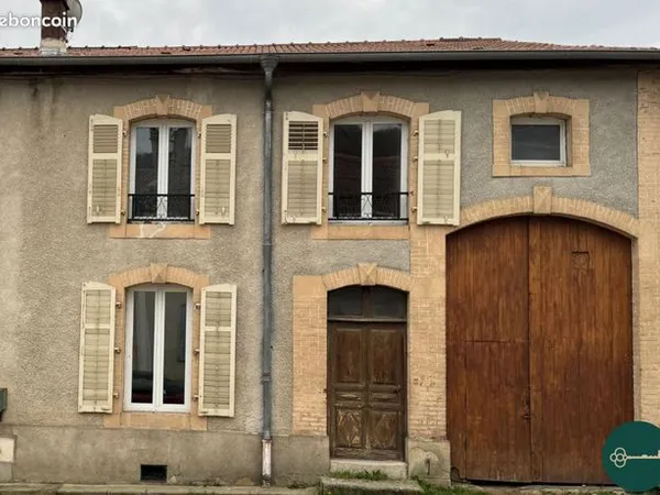 Maison 4 pièces 250 m² 