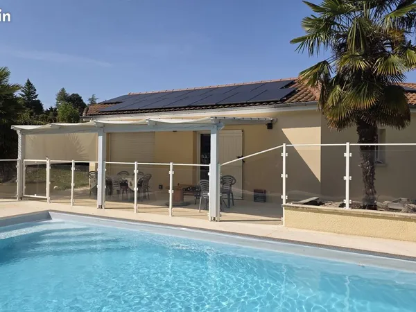 Maison plain-pied Montbrison avec piscine 