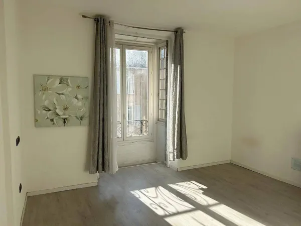 Studio 1 pièce 24 m² 