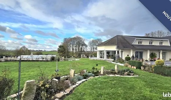 Maison 6 pièces 232 m² 