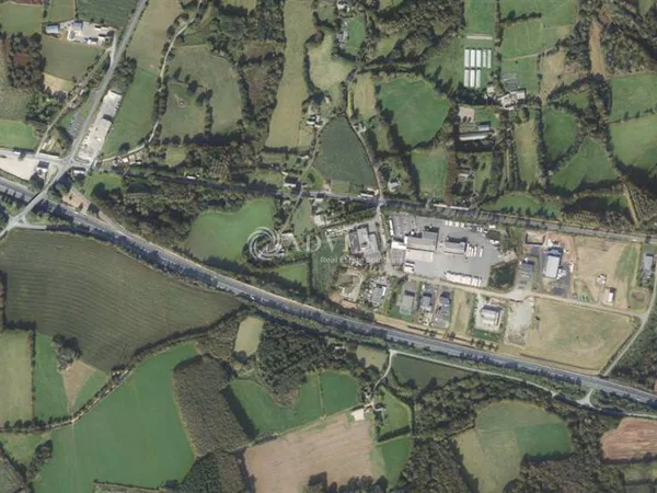 Propriété 2600 m² 