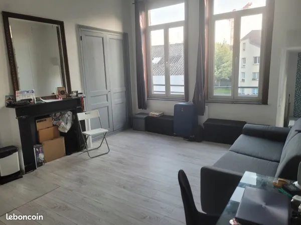 Studio 1 pièce 30 m² 