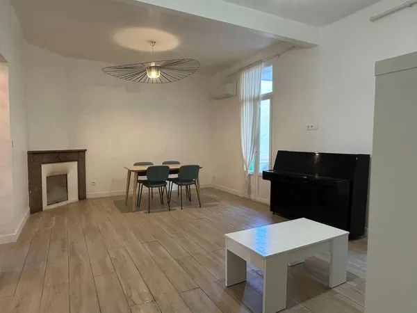 Appartement F3 semi-meublé Bastia centre 