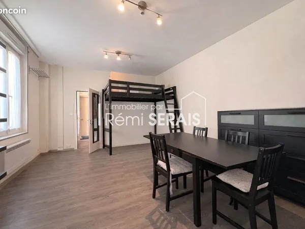 Studio 1 pièce 29 m² 