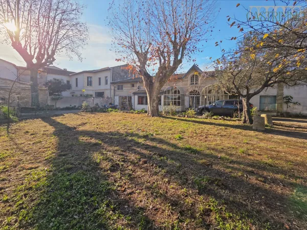 Demeure de ville et village 5 pièces 167 m² 