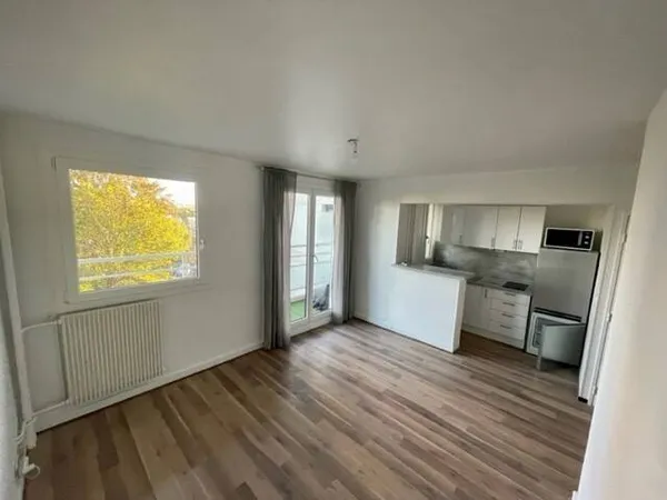 Studio 1 pièce 25 m² 