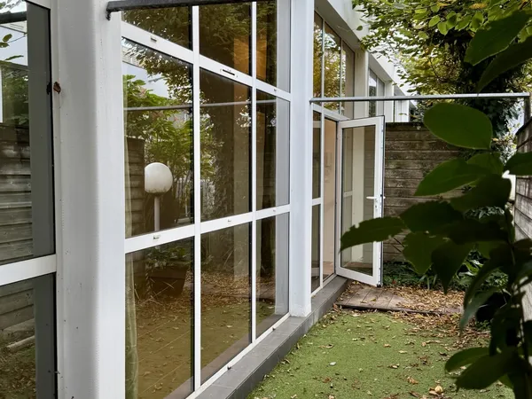 Appartement T3, jardin et stationnement privatifs, hyper centre de Bordeaux-Caudéran 
