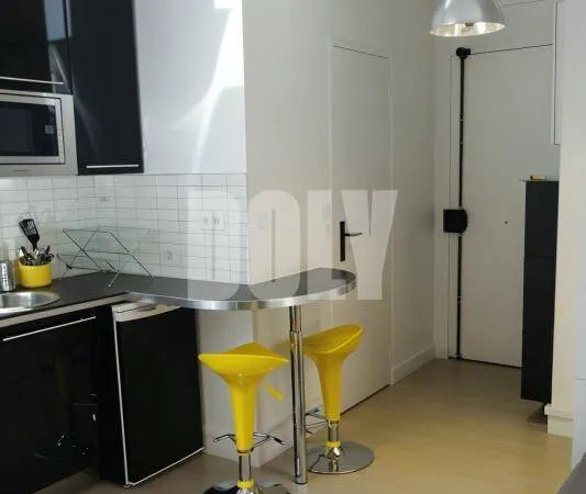 Studio 1 pièce 18 m² 