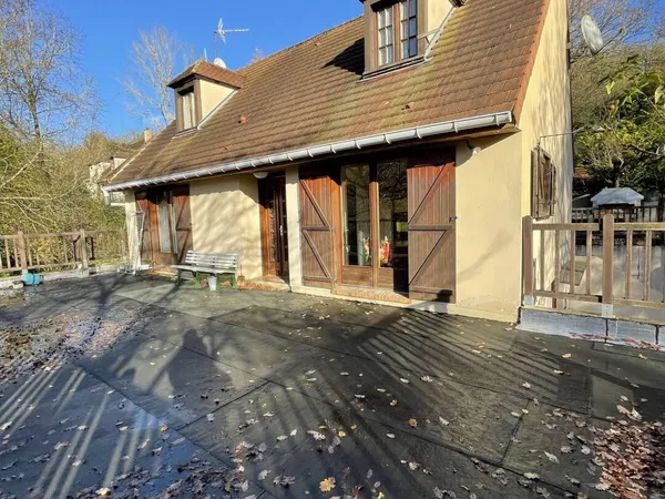 Demeure 9 pièces 151 m² 