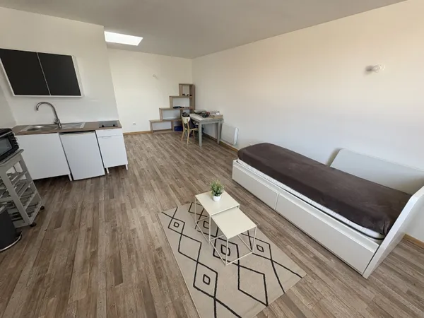 Studio 1 pièce 27 m² 