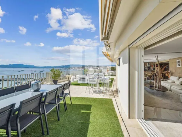 Appartement 3 pièces 125 m² 