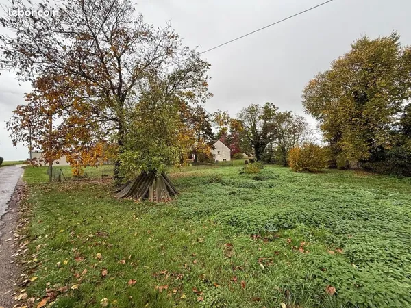 Terrain 619 m² Issoudun 