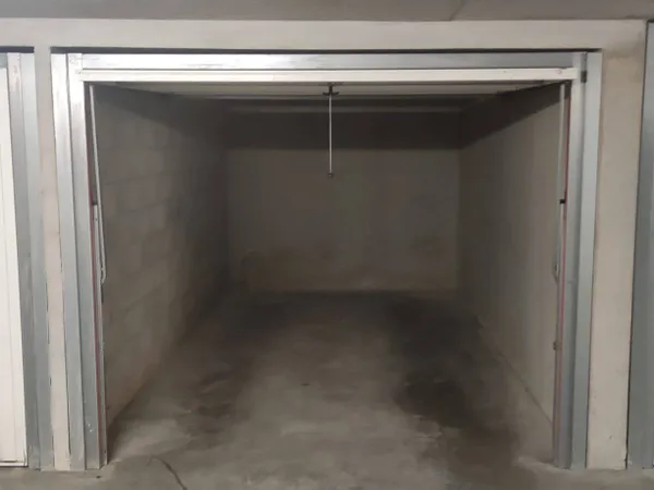 Parking 13 m² 