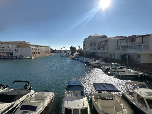Magnifique appartement T2 SH 28M2 avec loggia et parking pri 