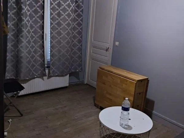 Beau 2P meublé 30m² refait à neuf décoré avec goût 