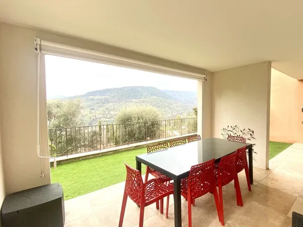 3P jardin piscine vue superbe résidence recherchée 