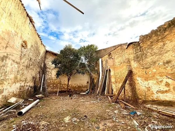Terrain 295 m² 