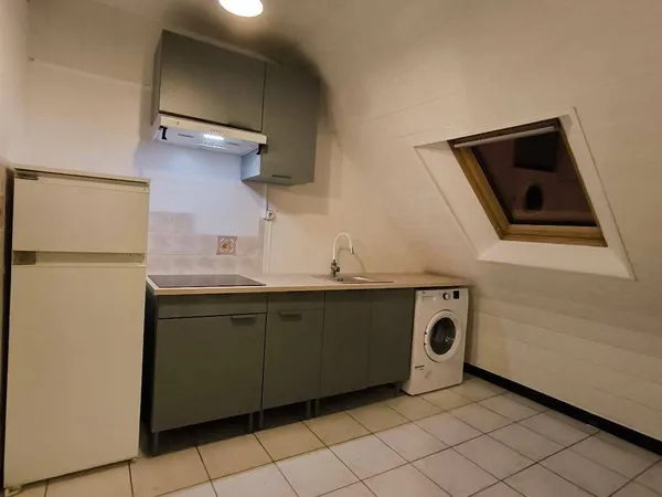 Studio 1 pièce 14 m² 