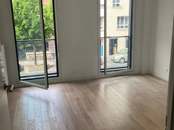 Loue Studio non-meublé 26m² disponible dès janvier métro Gabriel Péri (Ligne 13) - 