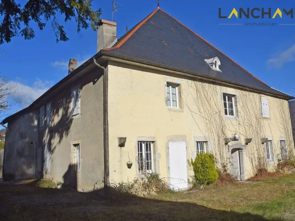 Maison 13 pièces 397 m² 