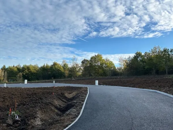 Terrain 717 m² 