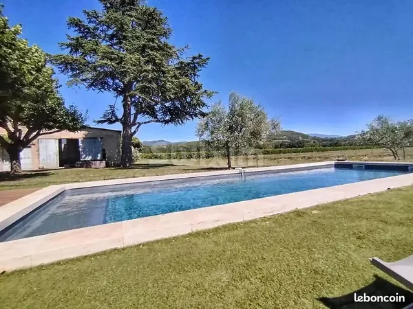 Mas 11 pièces 148 m² 