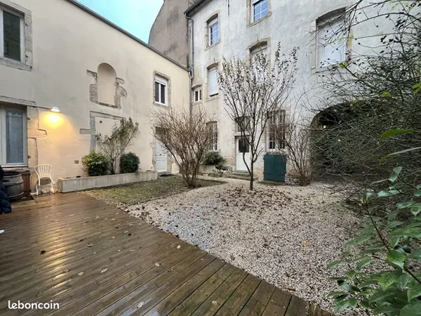 Bureau 950 m² 
