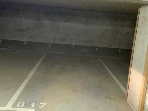 Parking 15 m² 