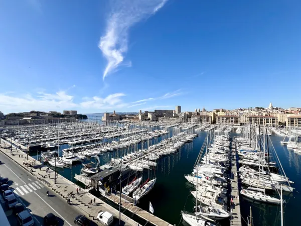 COUP DE COEUR A VENDRE T2/3 VIEUX PORT MARSEILLE 13007 