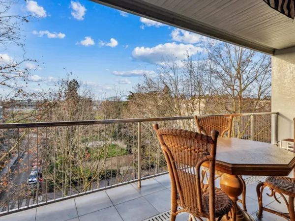 Paris XVIe - Auteuil - Appartement familial avec terrasse sans v 