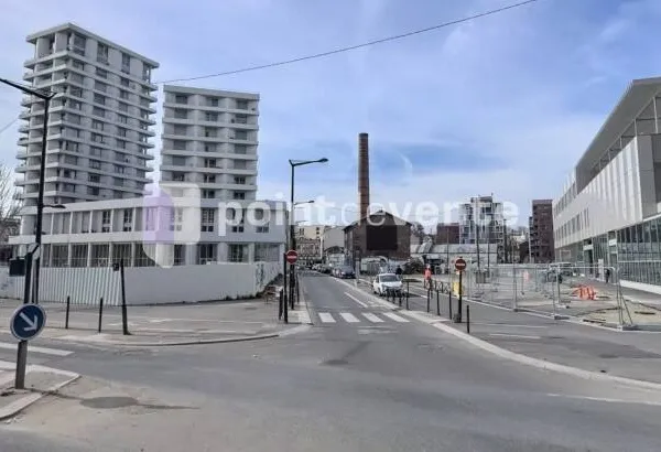 Local commercial 109 m² 