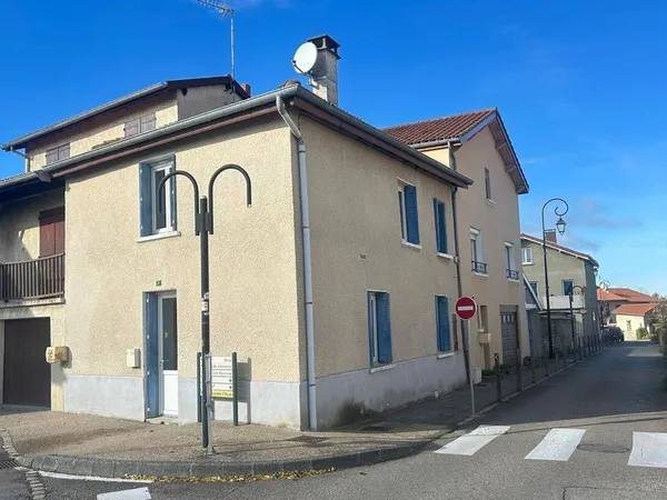 Maison 2 pièces 77 m² 