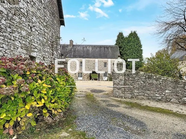 Propriété 8 pièces 300 m² 