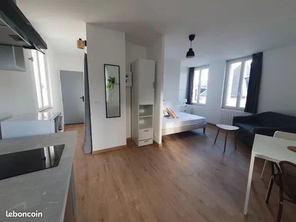 Studio Prébendes très lumineux 